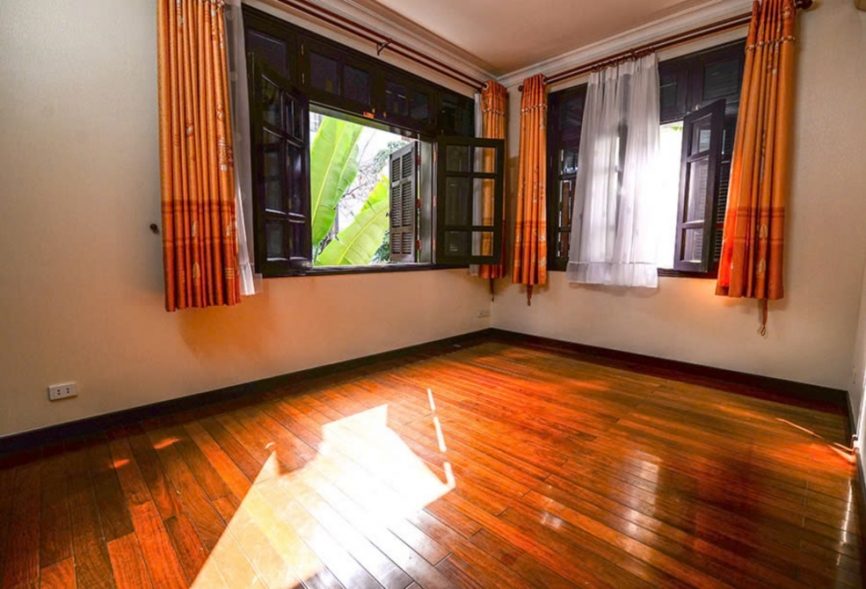 Simple house for rent in Ciputra, Tay Ho, Ha Noi